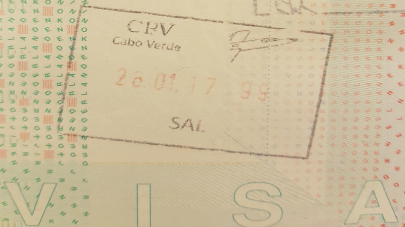 Visum in den Reisepass stempeln